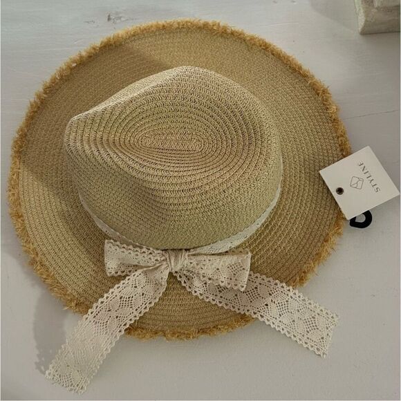 NWT Styline Straw Hat Women's Tan Frayed Edges Woven Wide Brim Crochet Lace Bow - Picture 1 of 9